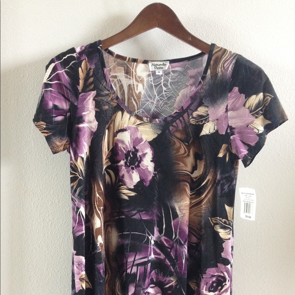 Tops - Naturally Petite blouse - like Lularoe perfect tee